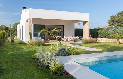 Tendencias de interiorismo mediterráneo 2026 en Jávea: lujo y diseño en la Costa Blanca